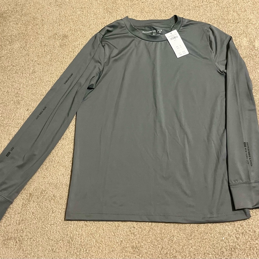 Abercrombie Kids active Charcoal Long Sleeve Shirt- size 9/10